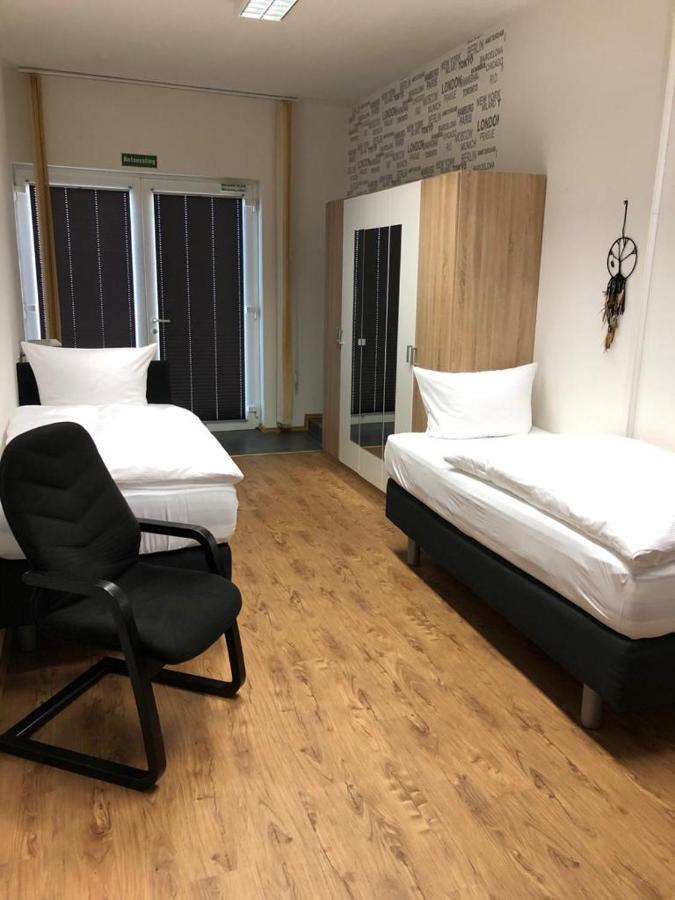 Motel De Winter - Motel - Apartmenthaus - Monteurzimmer 卡斯特罗普-劳克塞尔 外观 照片