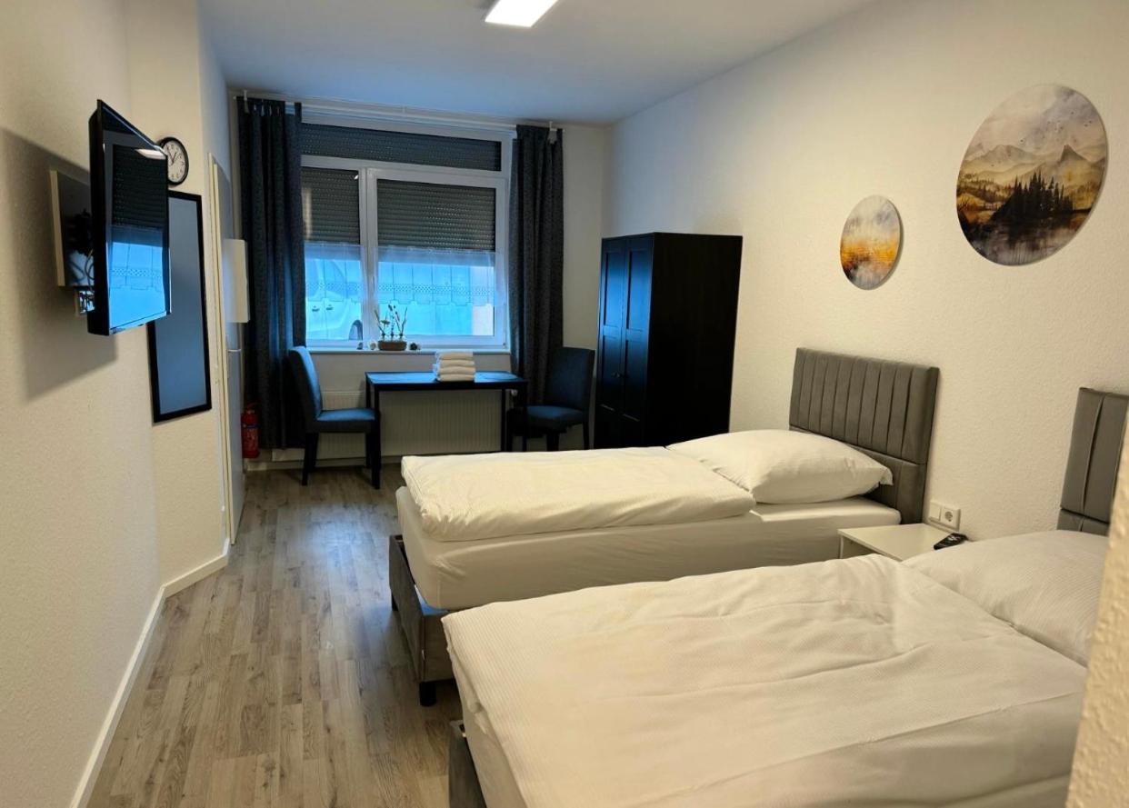 Motel De Winter - Motel - Apartmenthaus - Monteurzimmer 卡斯特罗普-劳克塞尔 外观 照片