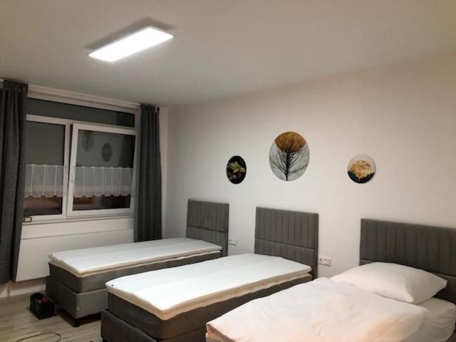 Motel De Winter - Motel - Apartmenthaus - Monteurzimmer 卡斯特罗普-劳克塞尔 外观 照片
