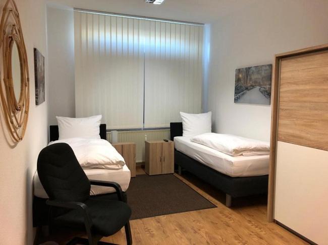 Motel De Winter - Motel - Apartmenthaus - Monteurzimmer 卡斯特罗普-劳克塞尔 外观 照片