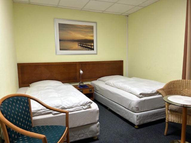 Motel De Winter - Motel - Apartmenthaus - Monteurzimmer 卡斯特罗普-劳克塞尔 外观 照片