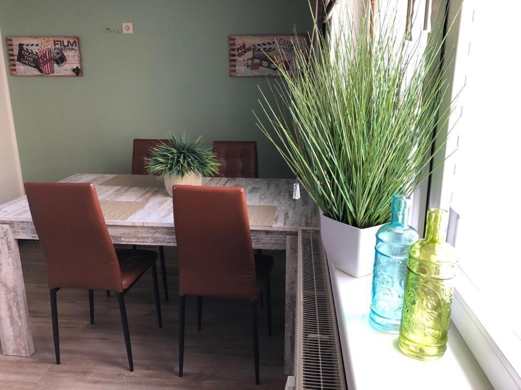 Motel De Winter - Motel - Apartmenthaus - Monteurzimmer 卡斯特罗普-劳克塞尔 外观 照片