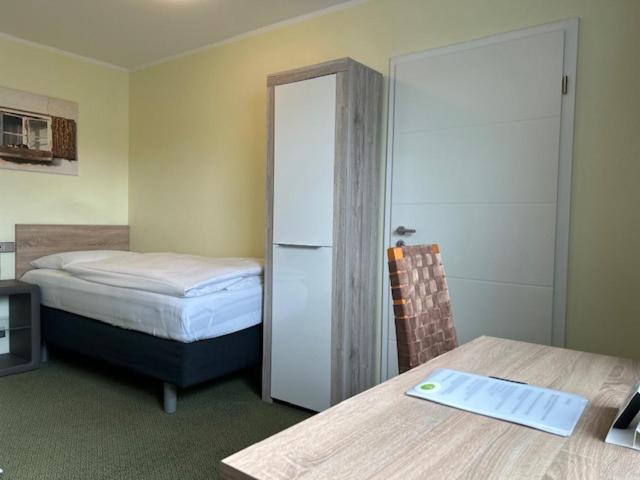 Motel De Winter - Motel - Apartmenthaus - Monteurzimmer 卡斯特罗普-劳克塞尔 外观 照片