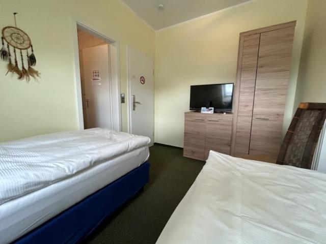 Motel De Winter - Motel - Apartmenthaus - Monteurzimmer 卡斯特罗普-劳克塞尔 外观 照片
