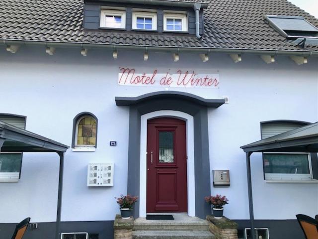 Motel De Winter - Motel - Apartmenthaus - Monteurzimmer 卡斯特罗普-劳克塞尔 外观 照片