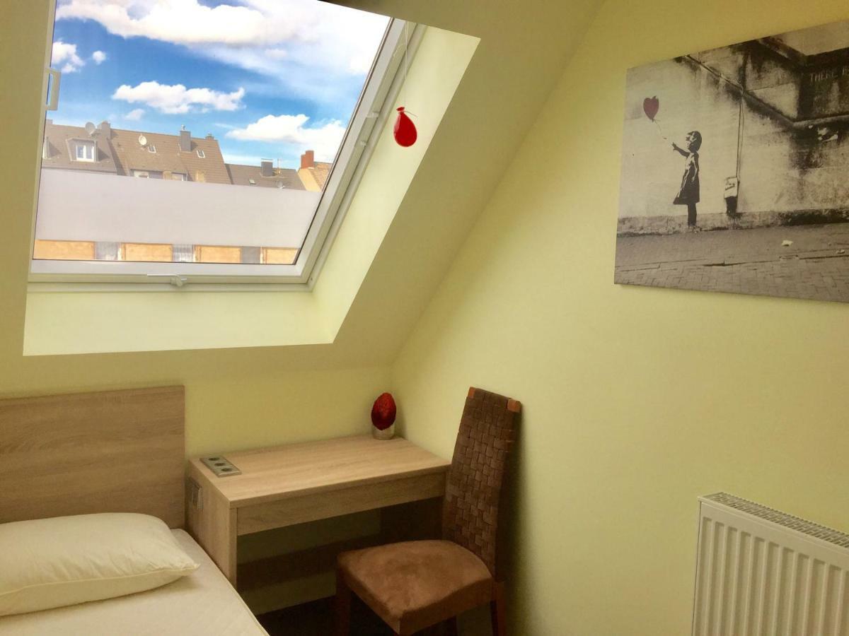 Motel De Winter - Motel - Apartmenthaus - Monteurzimmer 卡斯特罗普-劳克塞尔 外观 照片
